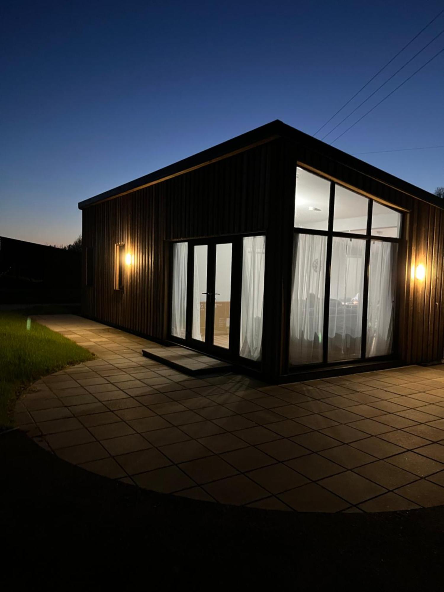 Killyfole Lakeside Lodges Corranny Exterior photo